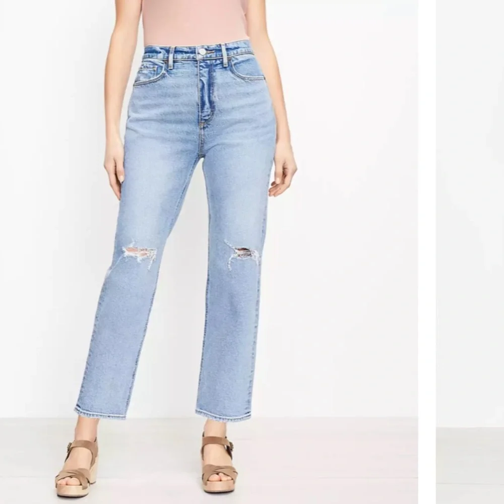 NEW LOFT The Curvy 90s Straight Leg Ankle Distressed Jean Light Indigo Size 25 - Picture 5 of 14
